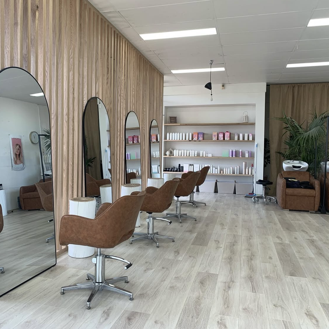 Salon interior